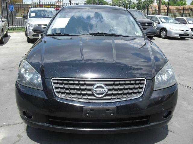 Nissan Altima 2005 photo 2
