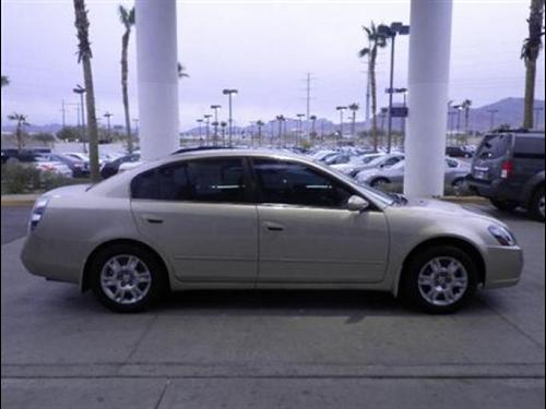 Nissan Altima 2005 photo 3