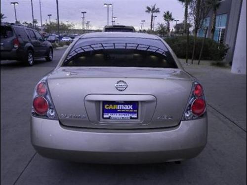 Nissan Altima 2005 photo 5