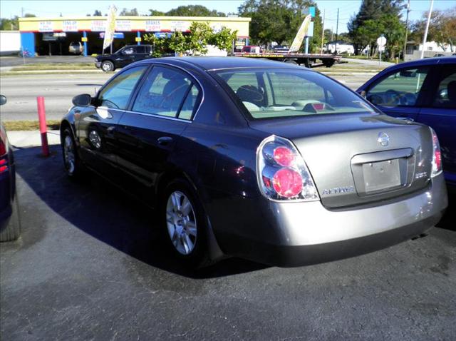 Nissan Altima 2005 photo 1