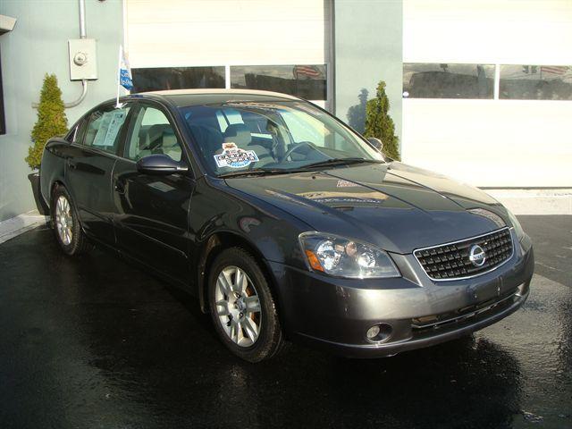 Nissan Altima 2005 photo 1