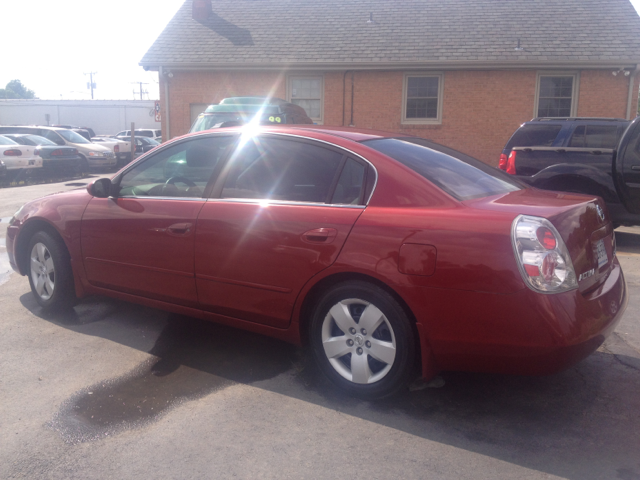 Nissan Altima 2005 photo 2