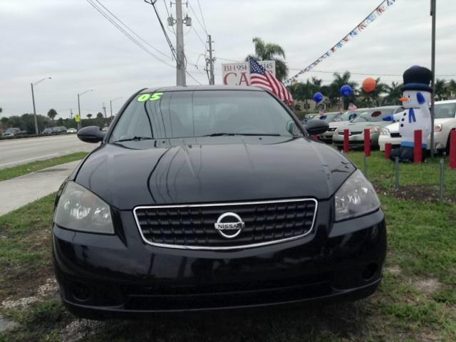 Nissan Altima 2005 photo 1