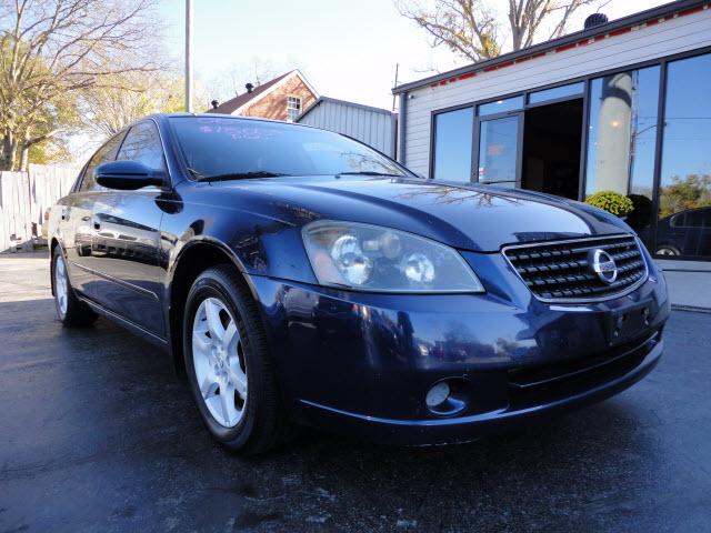 Nissan Altima 2005 photo 1