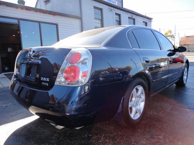 Nissan Altima 2005 photo 3
