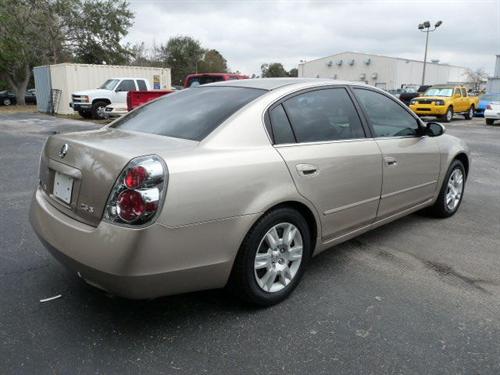 Nissan Altima 2005 photo 3