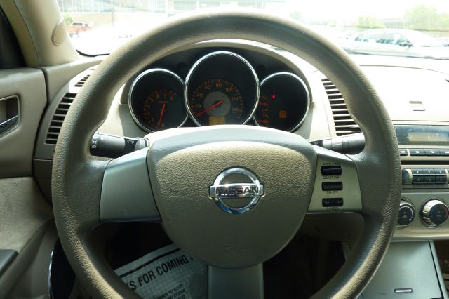 Nissan Altima 2005 photo 14