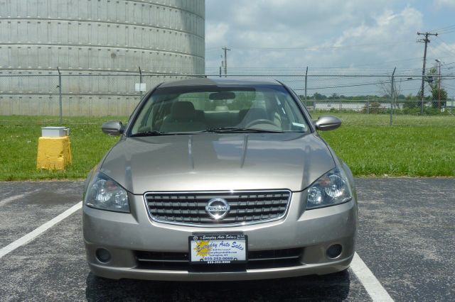 Nissan Altima 2005 photo 21