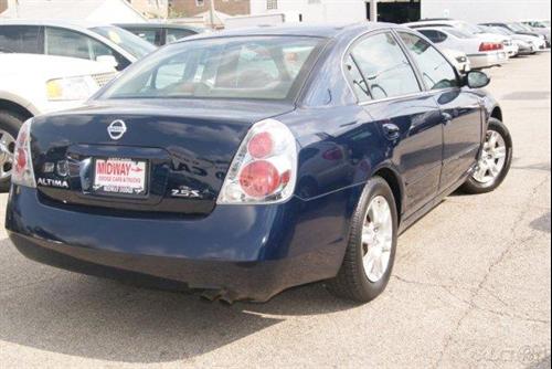 Nissan Altima 2005 photo 4
