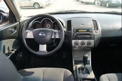 Nissan Altima 2005 photo 5