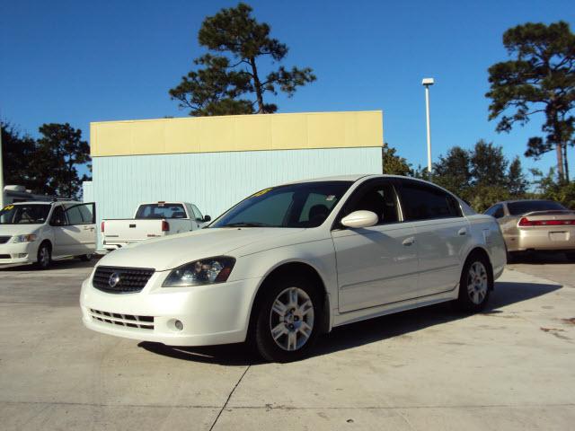 Nissan Altima 2005 photo 1