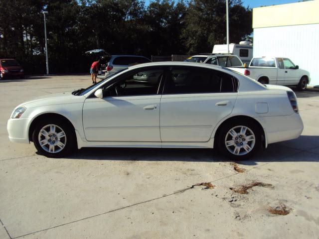 Nissan Altima 2005 photo 3