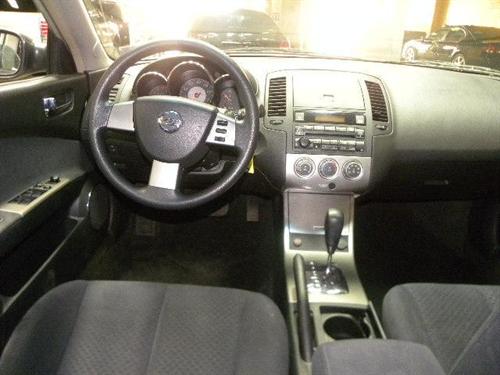 Nissan Altima 2005 photo 1