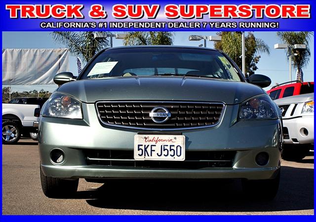 Nissan Altima 2005 photo 1