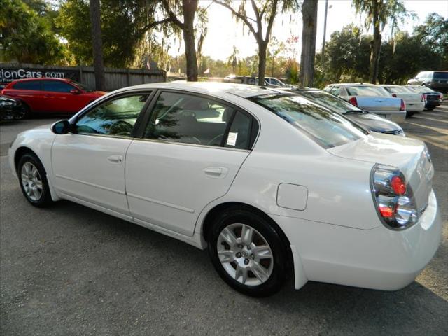 Nissan Altima 2005 photo 4