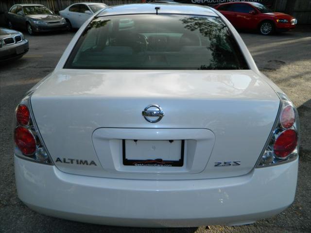 Nissan Altima 2005 photo 5
