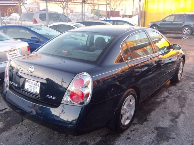 Nissan Altima 2005 photo 1