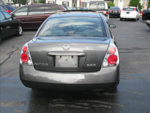 Nissan Altima 2005 photo 4
