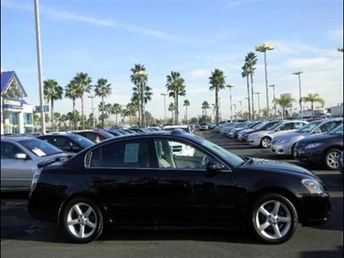Nissan Altima 2005 photo 2