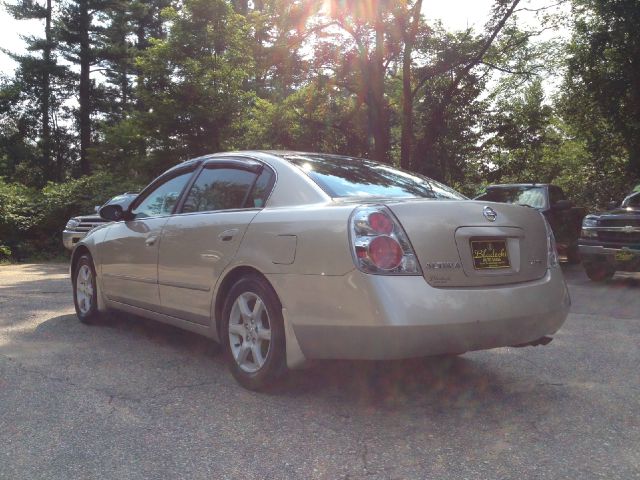 Nissan Altima 2005 photo 1