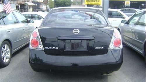 Nissan Altima 2005 photo 1