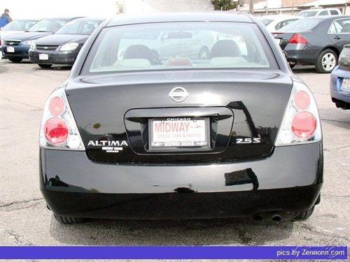 Nissan Altima 2005 photo 4