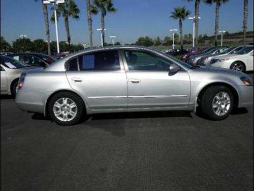 Nissan Altima 2005 photo 3