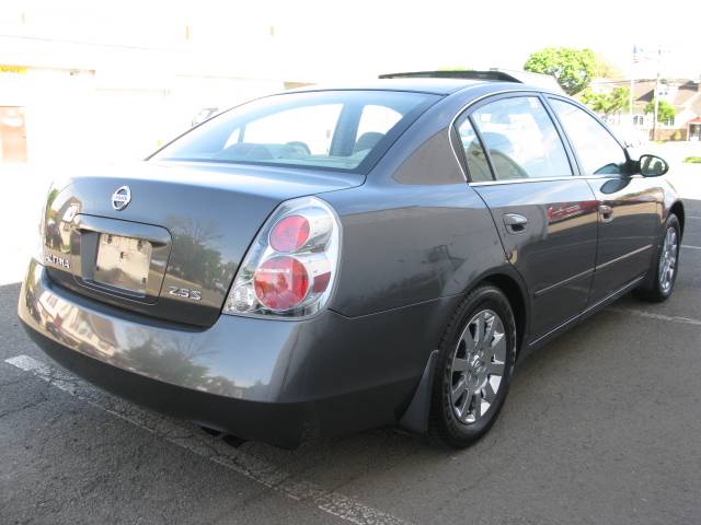 Nissan Altima 2005 photo 1