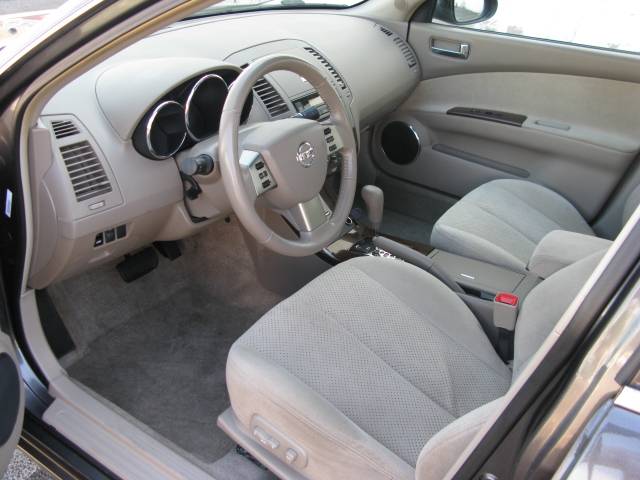 Nissan Altima 2005 photo 3
