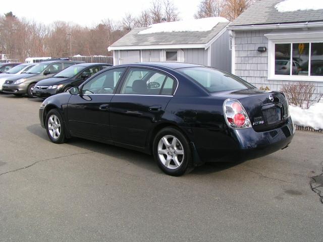 Nissan Altima 2005 photo 4