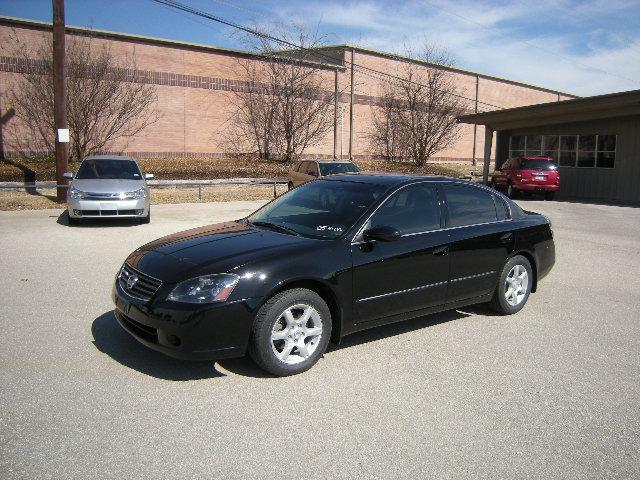 Nissan Altima 2005 photo 1