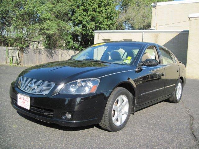 Nissan Altima 2005 photo 1