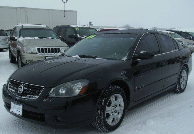 Nissan Altima XR Sedan