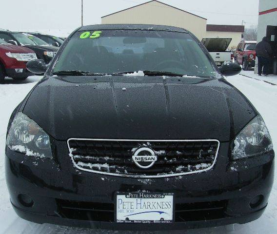 Nissan Altima 2005 photo 2