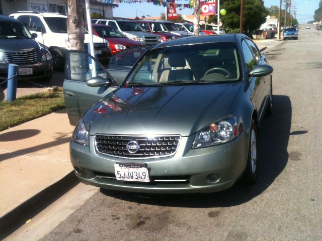 Nissan Altima 2005 photo 1