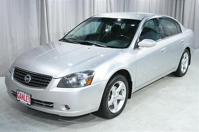 Nissan Altima 2005 photo 1