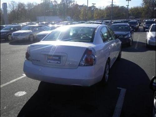 Nissan Altima 2005 photo 3
