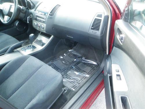 Nissan Altima 2005 photo 2