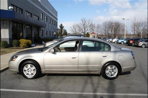 Nissan Altima 2005 photo 1