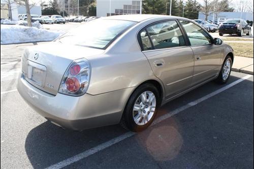 Nissan Altima 2005 photo 3