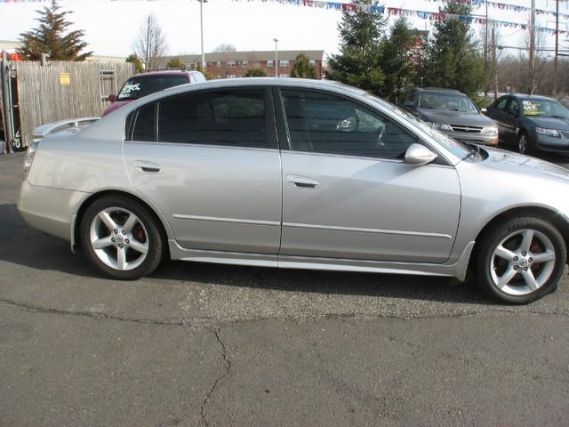 Nissan Altima 2005 photo 1