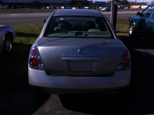 Nissan Altima 2005 photo 4