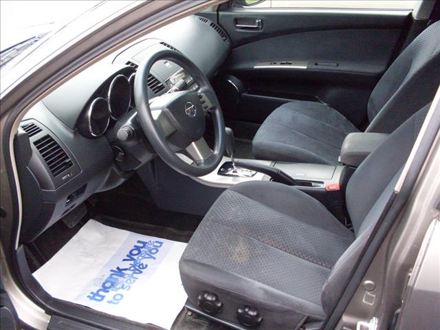 Nissan Altima 2005 photo 2