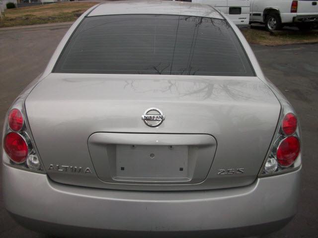 Nissan Altima 2005 photo 3