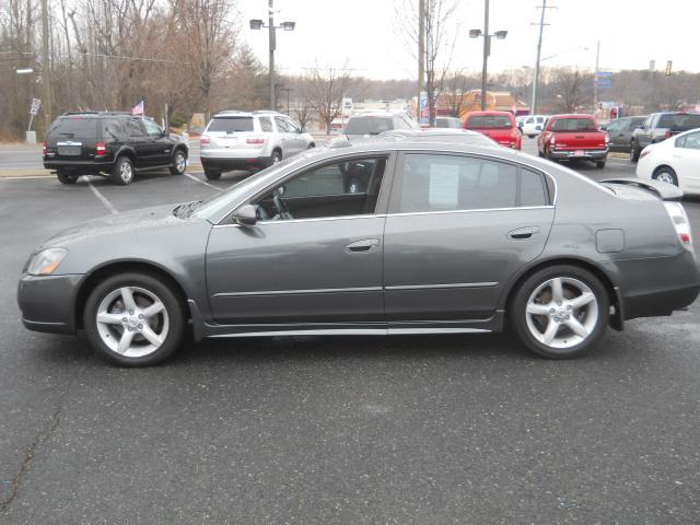 Nissan Altima 2005 photo 1