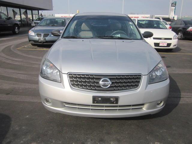 Nissan Altima 2005 photo 4