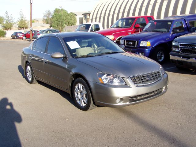 Nissan Altima 2005 photo 4