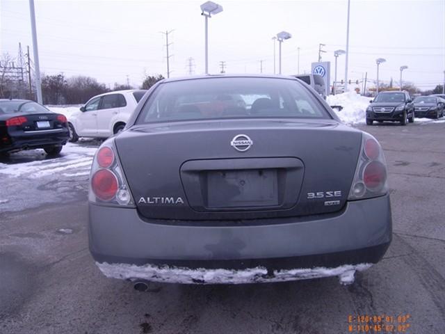 Nissan Altima 2005 photo 4