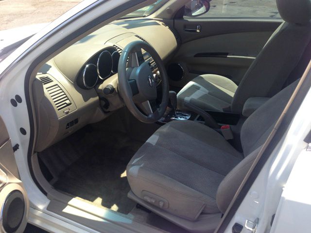 Nissan Altima 2005 photo 4