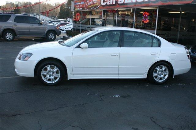 Nissan Altima 2005 photo 1